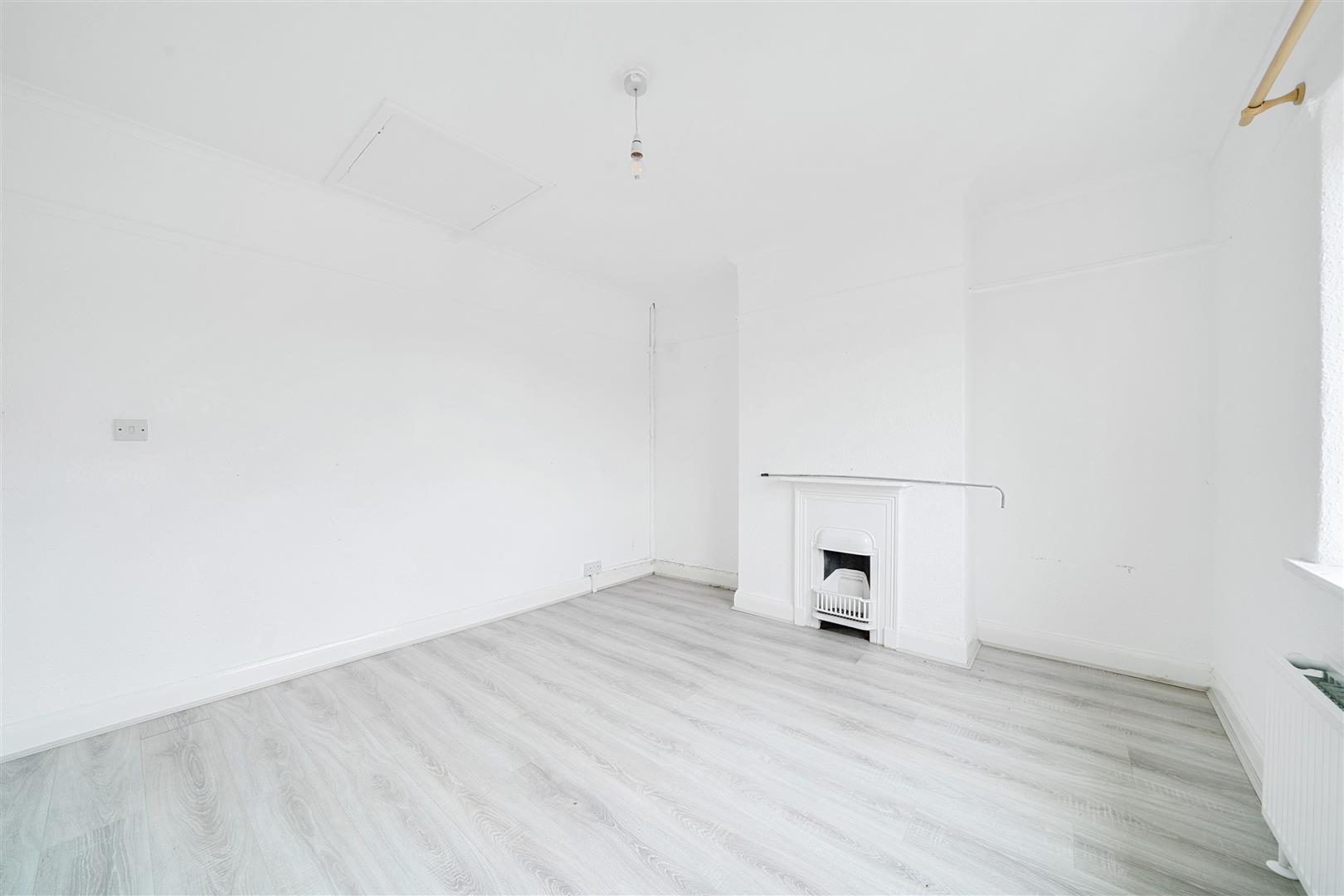 St. Elmo Avenue, St. Thomas, Swansea, SA1 8DR